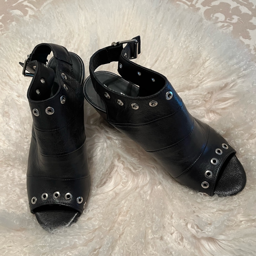 Ron White Shauna Napa Eyelet Chunky Sandal